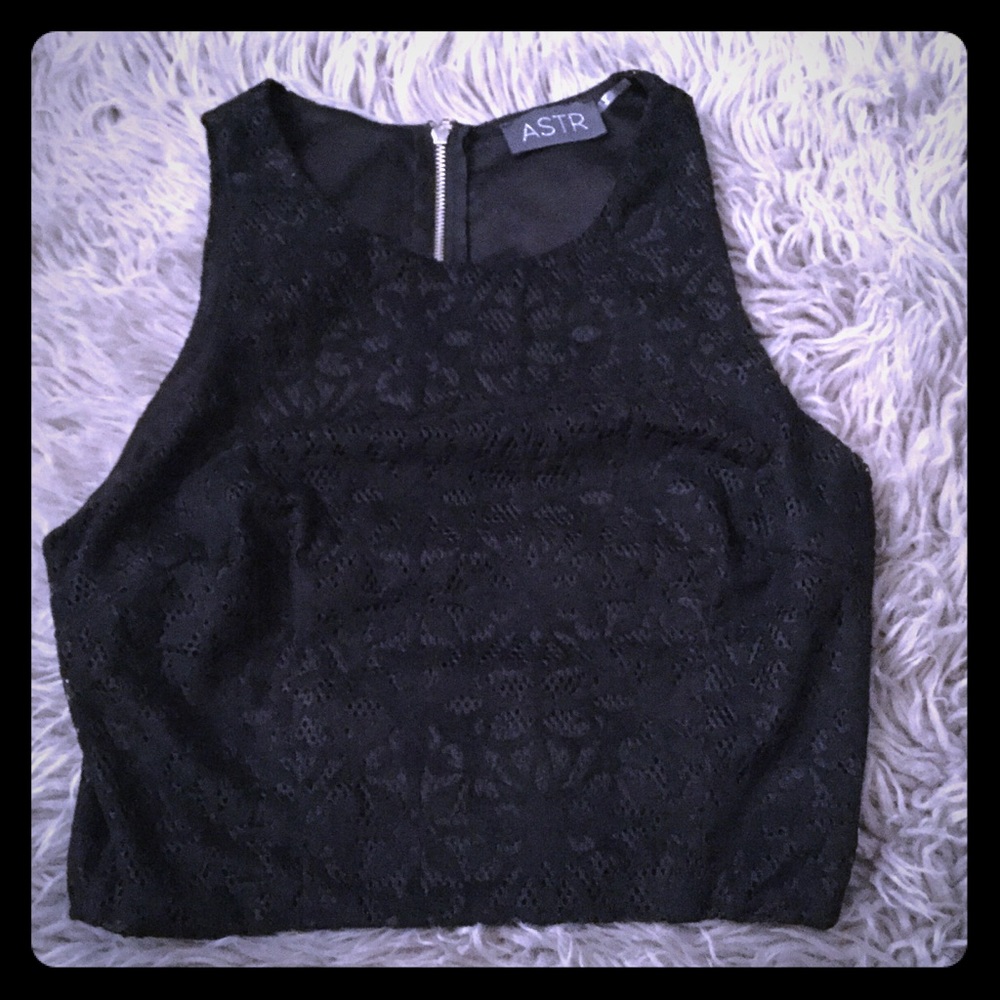 Black crop top